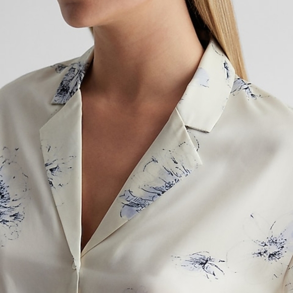 Express Floral Short Sleeve Button Up Boxy Shirt - Picture 6 of 7